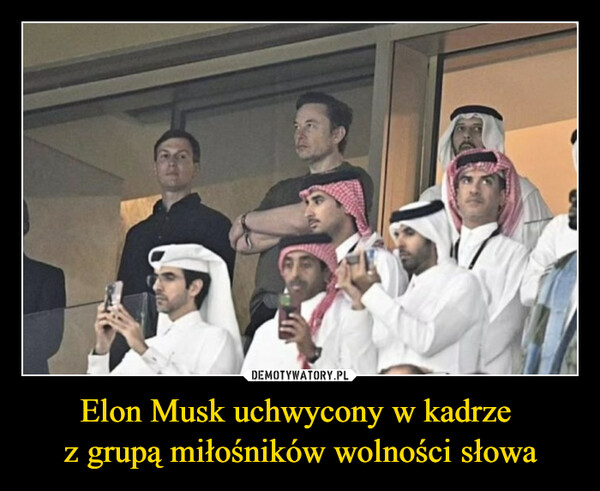 Elon Musk uchwycony w kadrze z grupą miłośników wolności słowa –  
