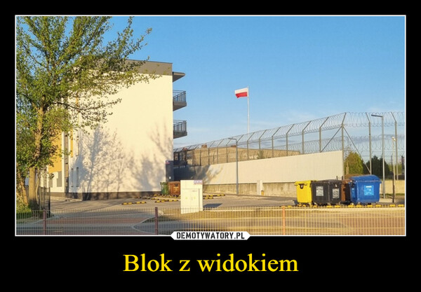 Blok z widokiem –  